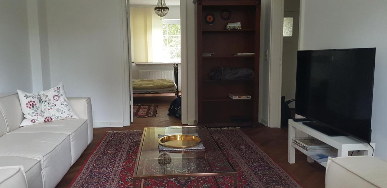 Ganze Wohnung Mit Garten BRE 外观 照片